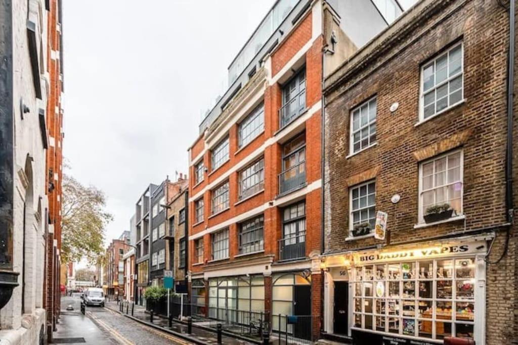 3 Bed 2 Bath Penthouse Hoxton Square With Terrace Apartment