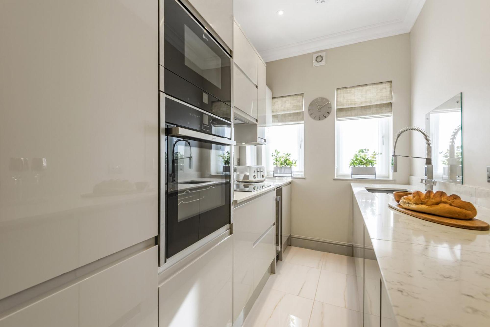 Apartamento Luxury 1-bed In Sought After Prime Location Londres