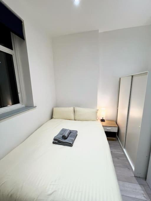 Warm 1-bedroom * London