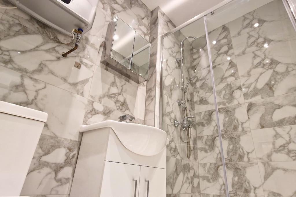 Apartment Warm 1-bedroom London