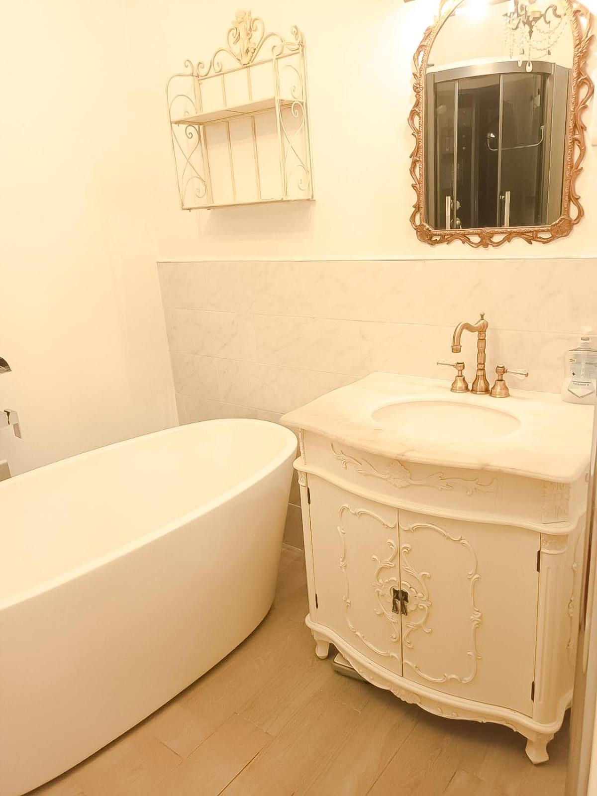 Spacious Refurbished Flat With A Garden Near Tube, Train, Thames And The Center Apartment London