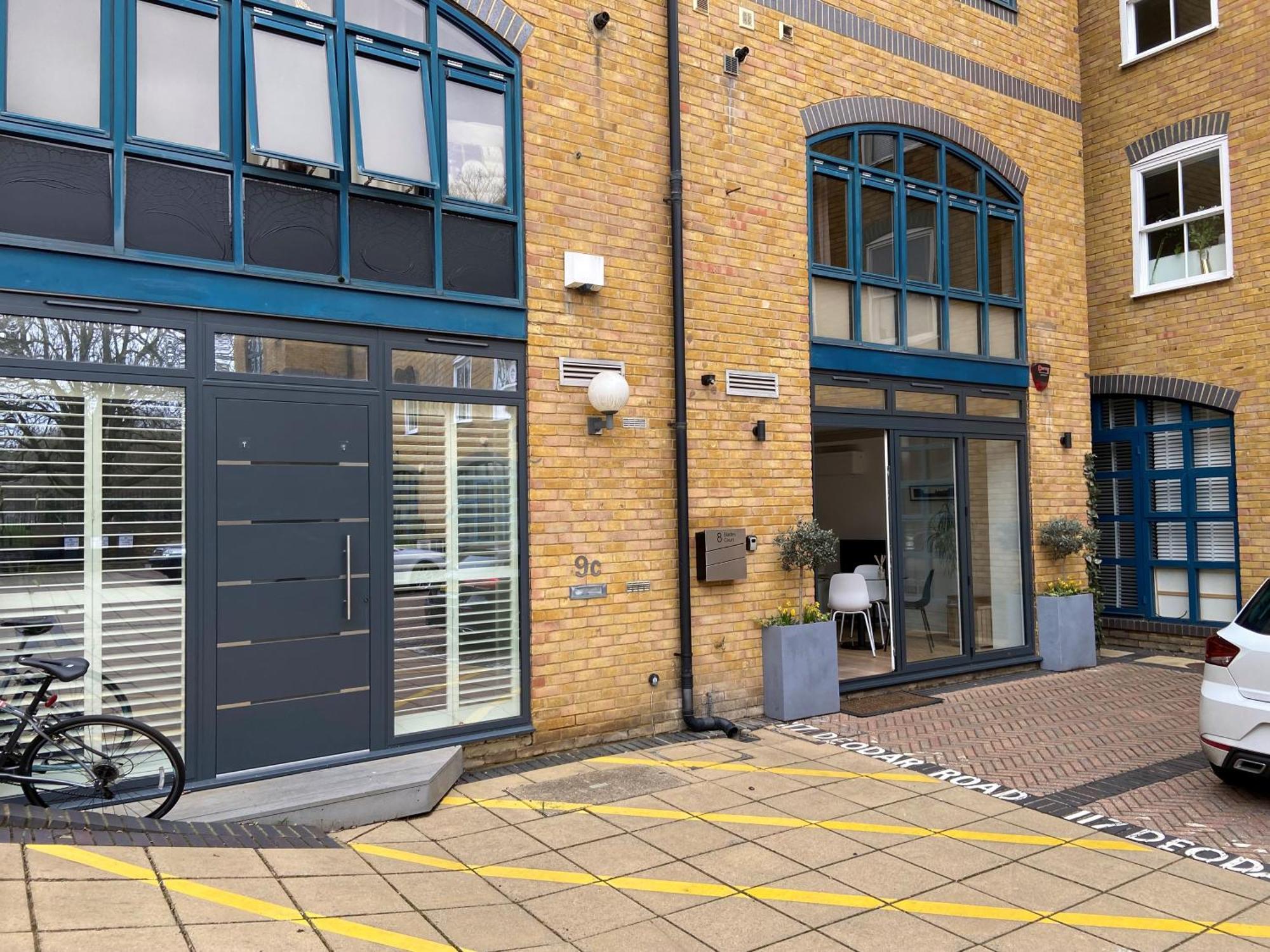 Chic & Cozy Flat In Sw London, Perfect Location! Apartment