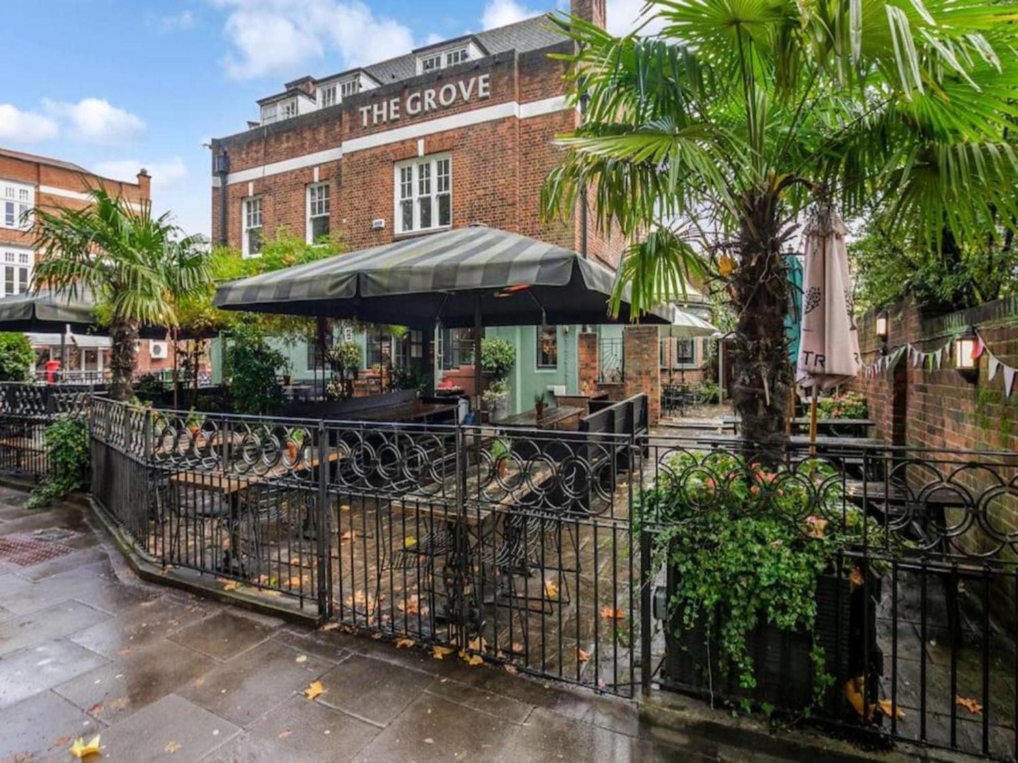Pass The Keys Ealing Queen Of The Suburbs 2bd