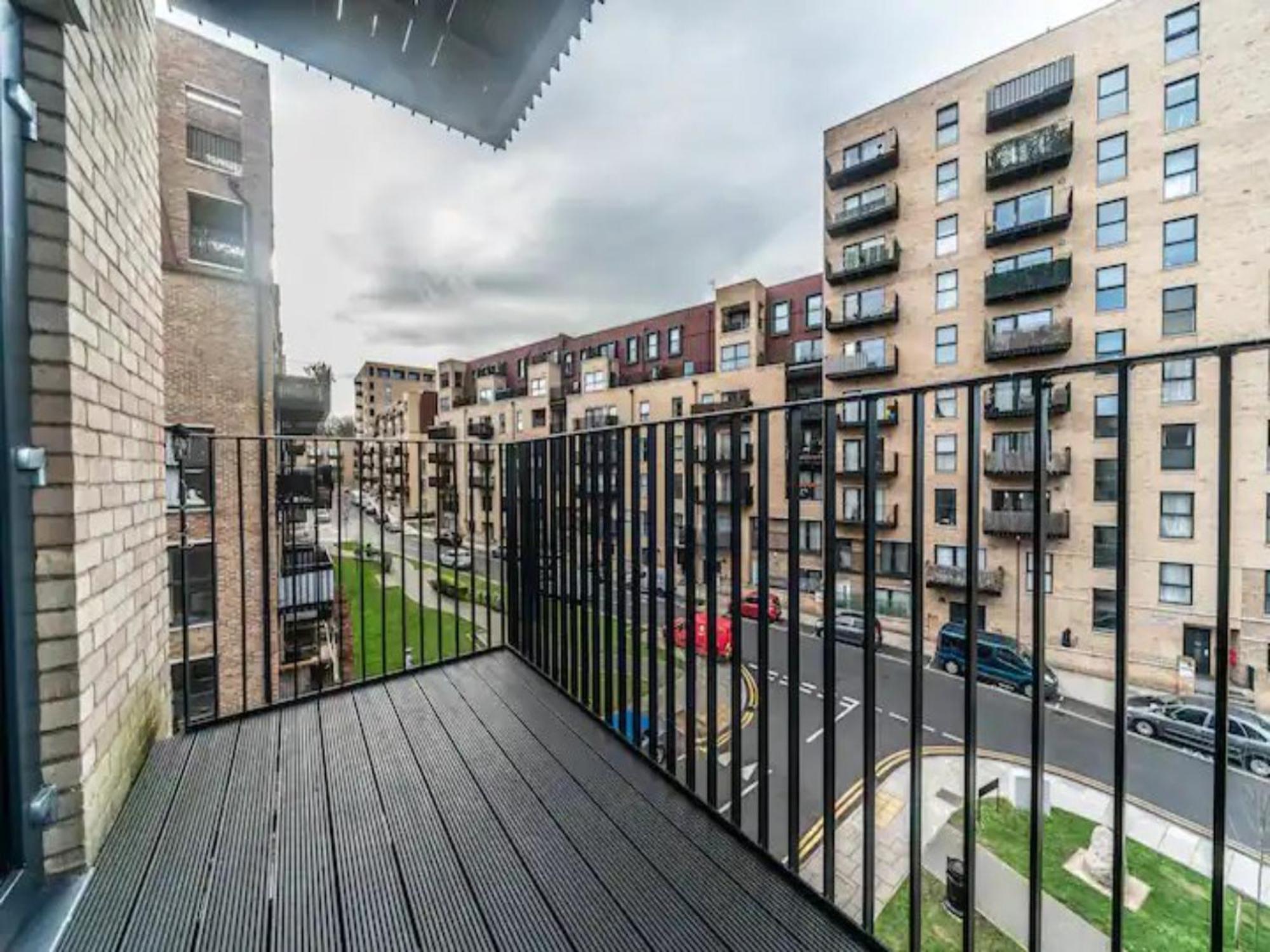 Apartment Pass The Keys Stunning And Stylish Flat Mins From *