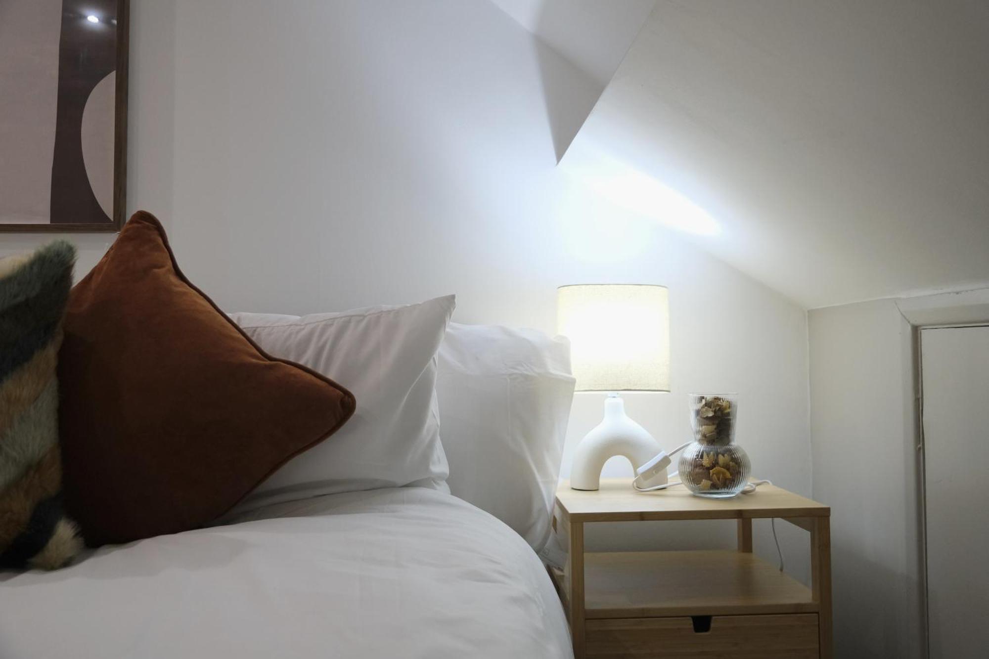 Stylish Studio Apartments, Willesden * London