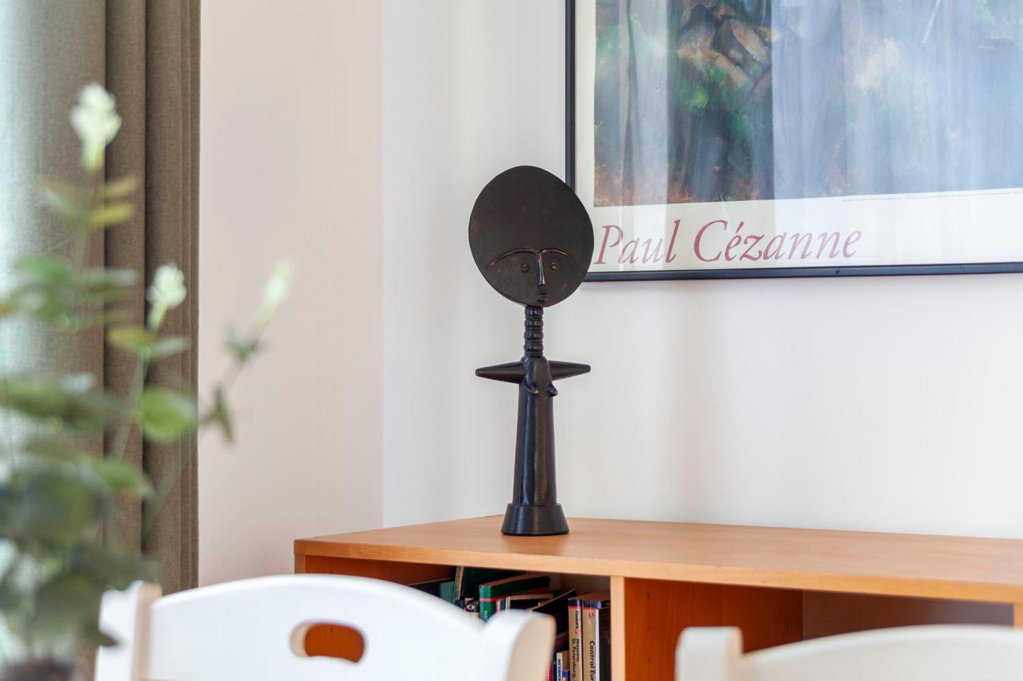 Apartment Bright 2br Flat Off Trendy Chiswick High Road *