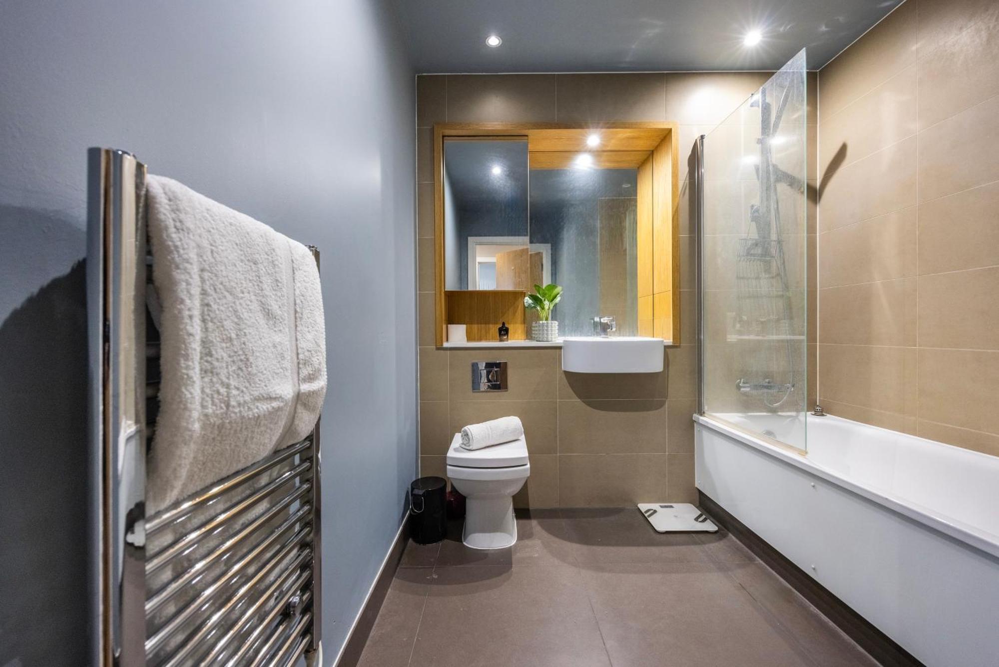 Luxury 1 Bedroom Near Westfield Stratford - 10 Min Walk *