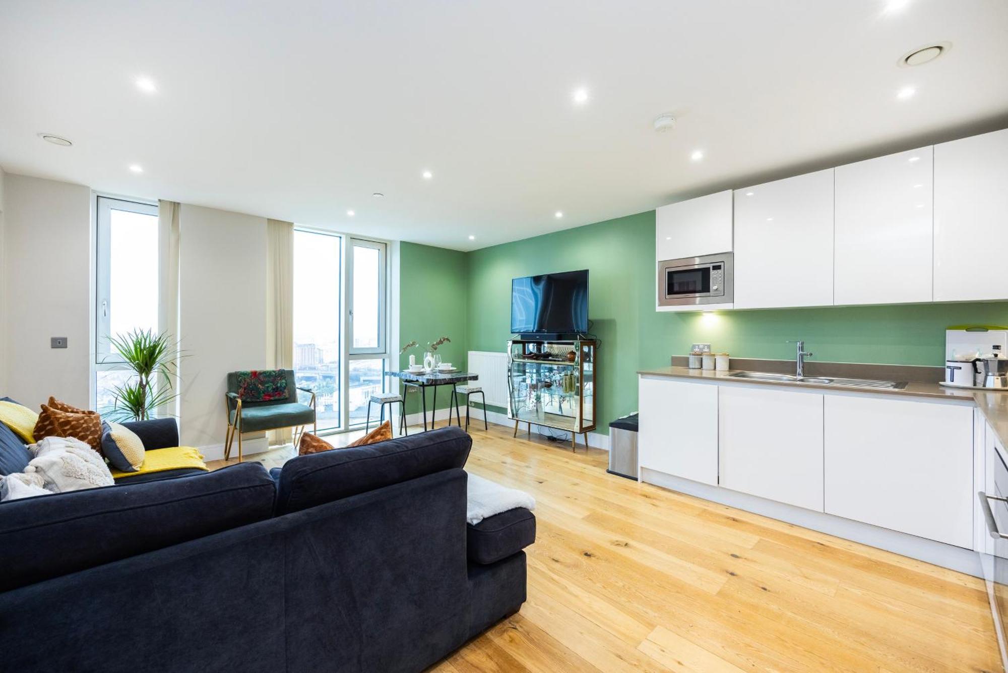 Luxury 1 Bedroom Near Westfield Stratford - 10 Min Walk Apartment *