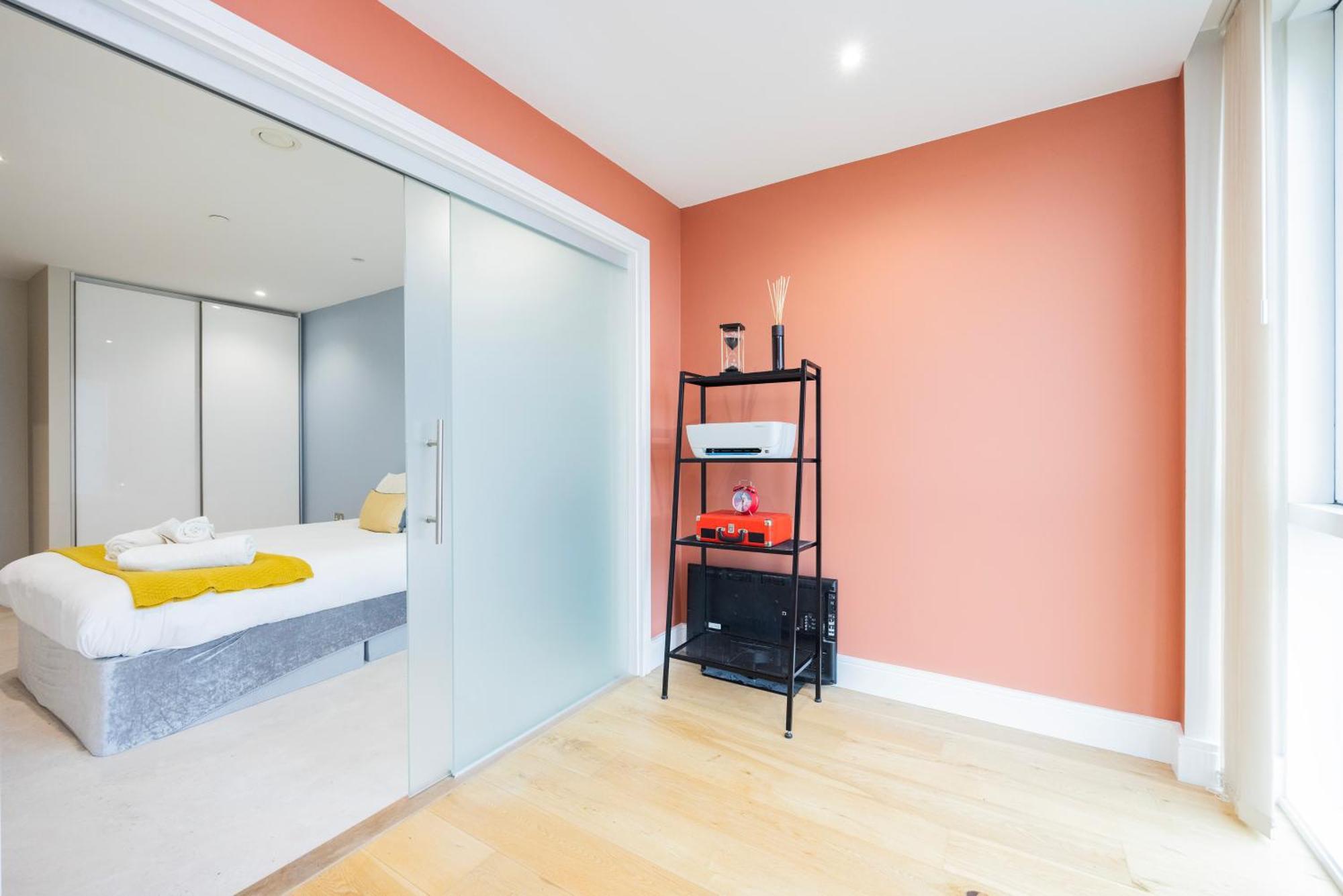 Luxury 1 Bedroom Near Westfield Stratford - 10 Min Walk * London