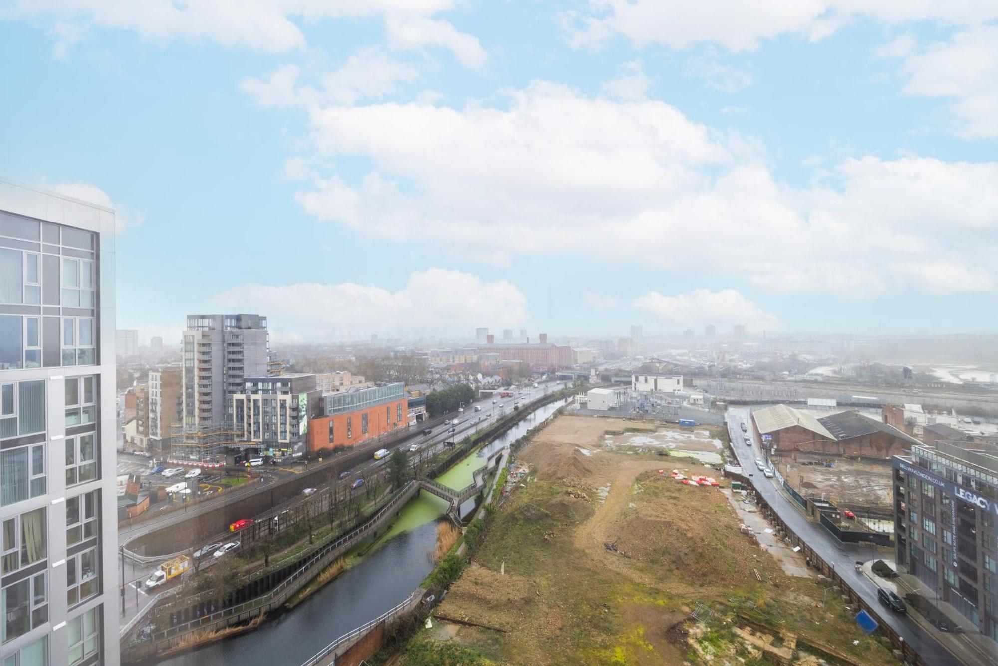 Apartment Luxury 1 Bedroom Near Westfield Stratford - 10 Min Walk London