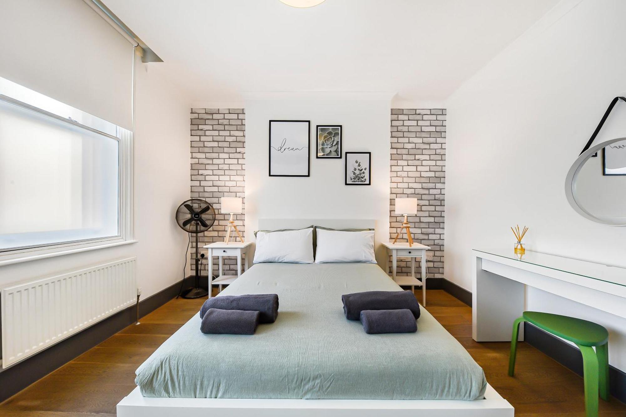 Modern One Bedroom In Fitzrovia, Londres