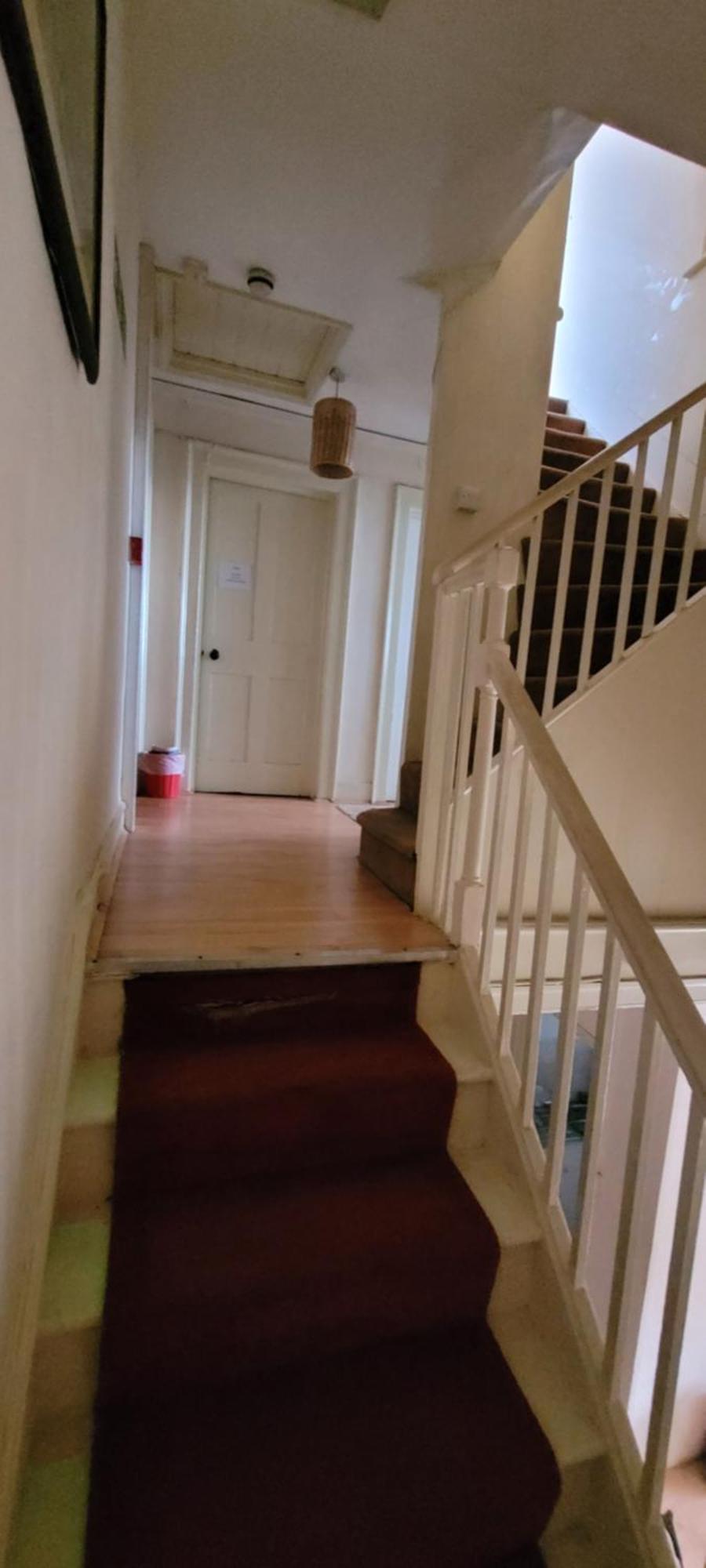 Clapham House Apartment