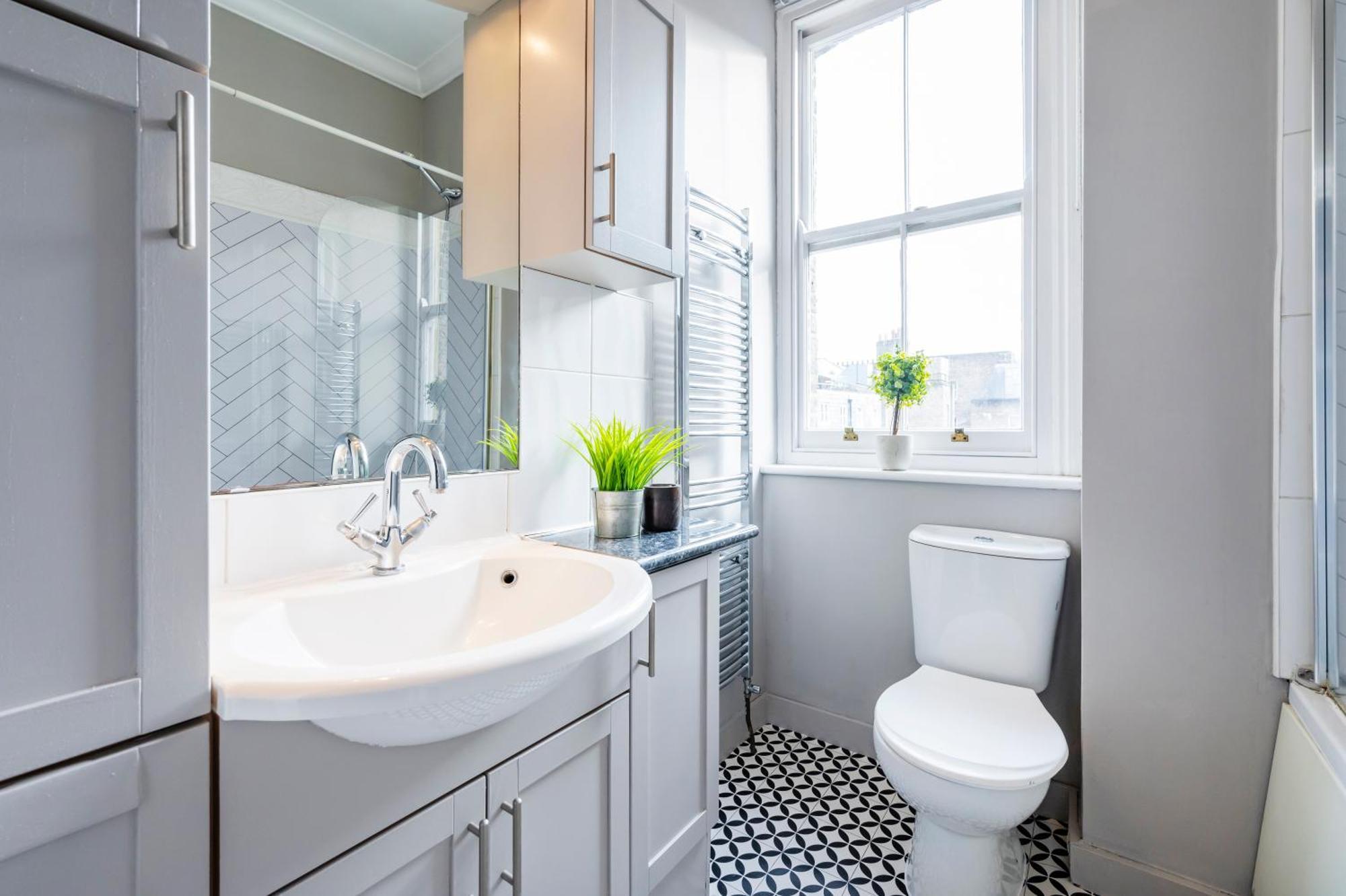 Apartamento Large 1 Bedroom In Center Of 3 Londres