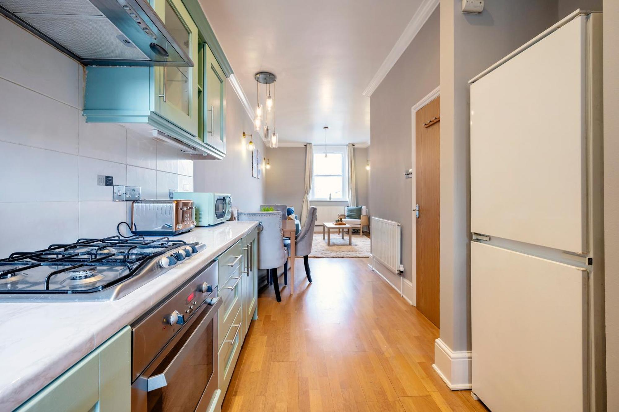 Large 1 Bedroom In Center Of 3 * Londres