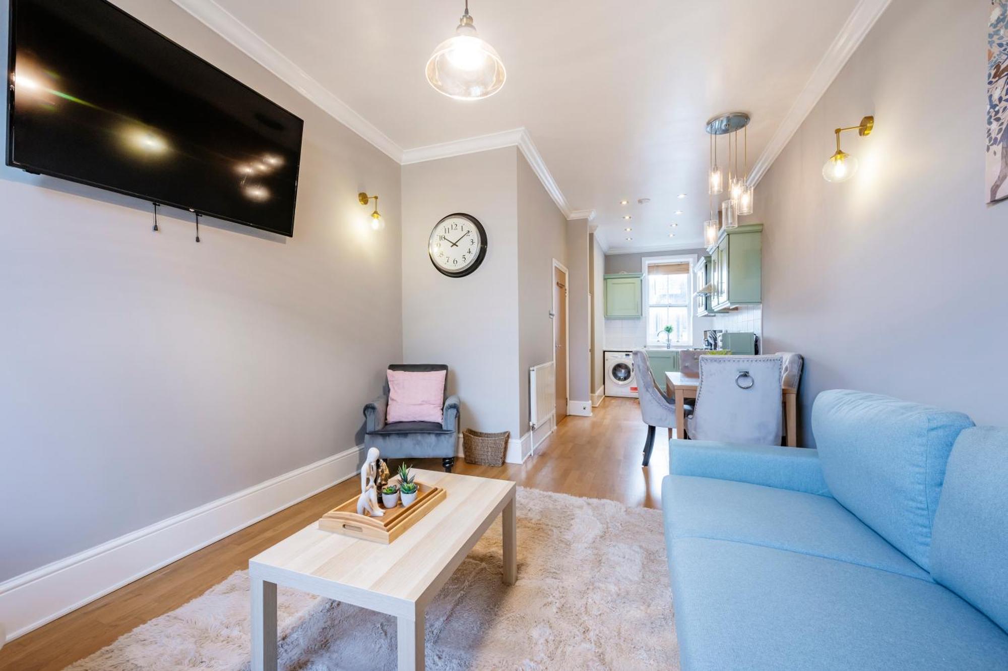 Large 1 Bedroom In Center Of 3 Apartamento Londres