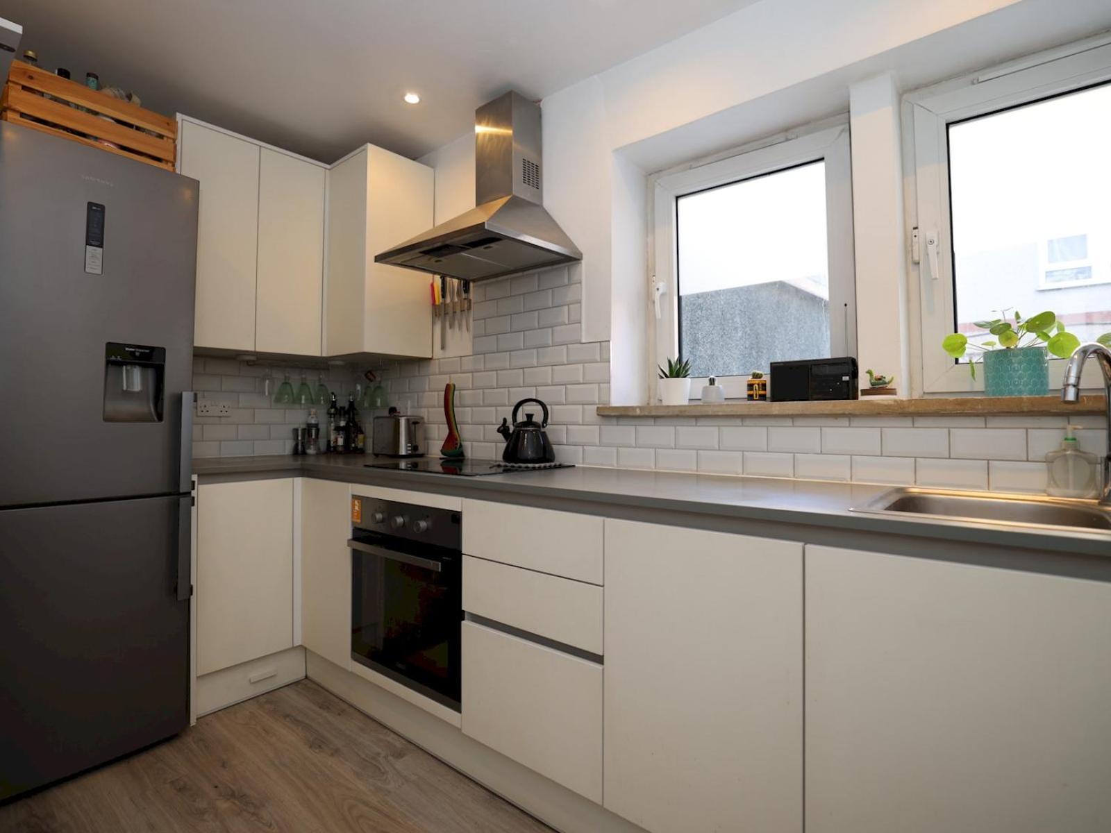 Apartment Pass The Keys Charming 2 Bed *