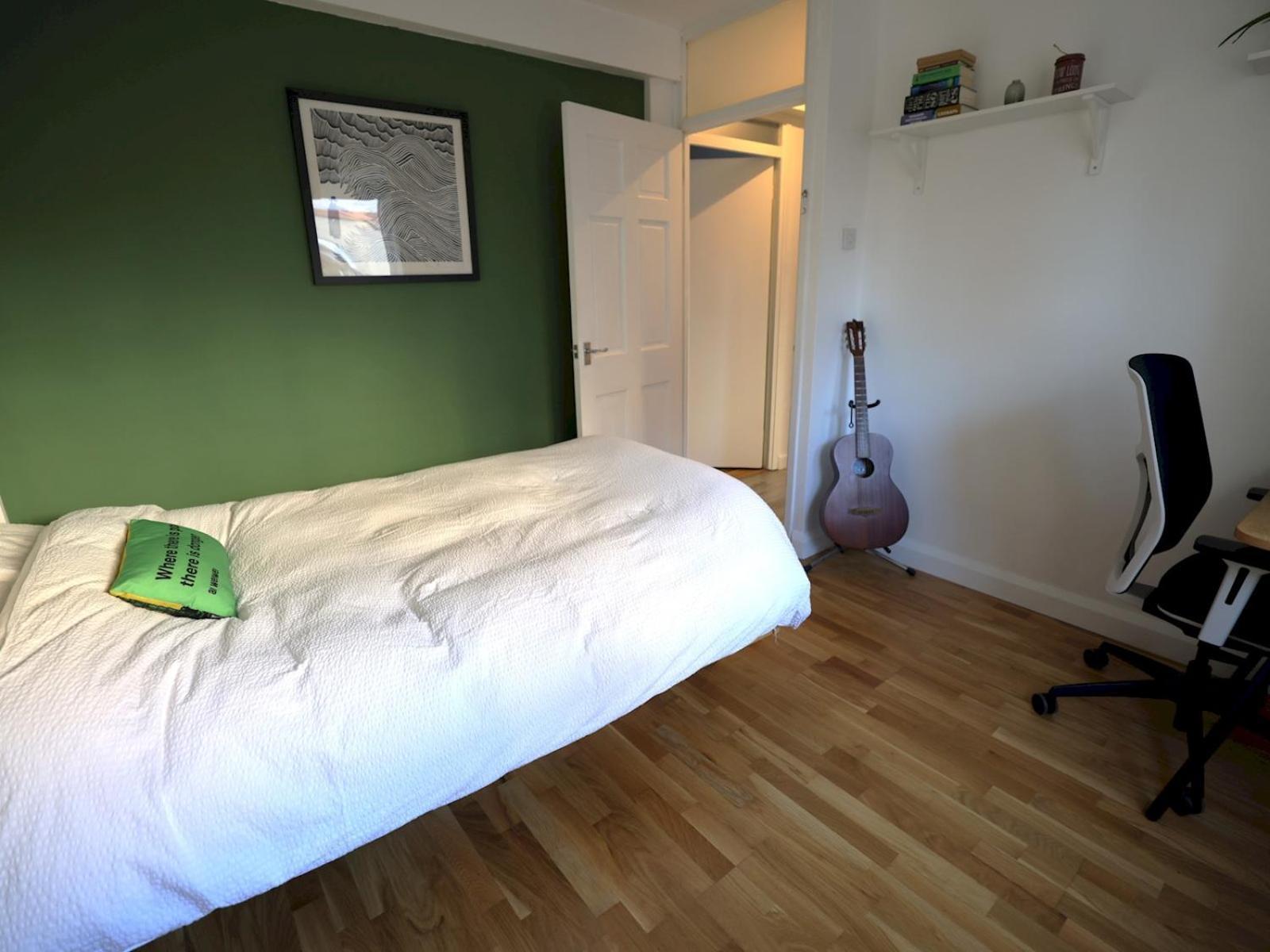 Pass The Keys Charming 2 Bed Apartment *