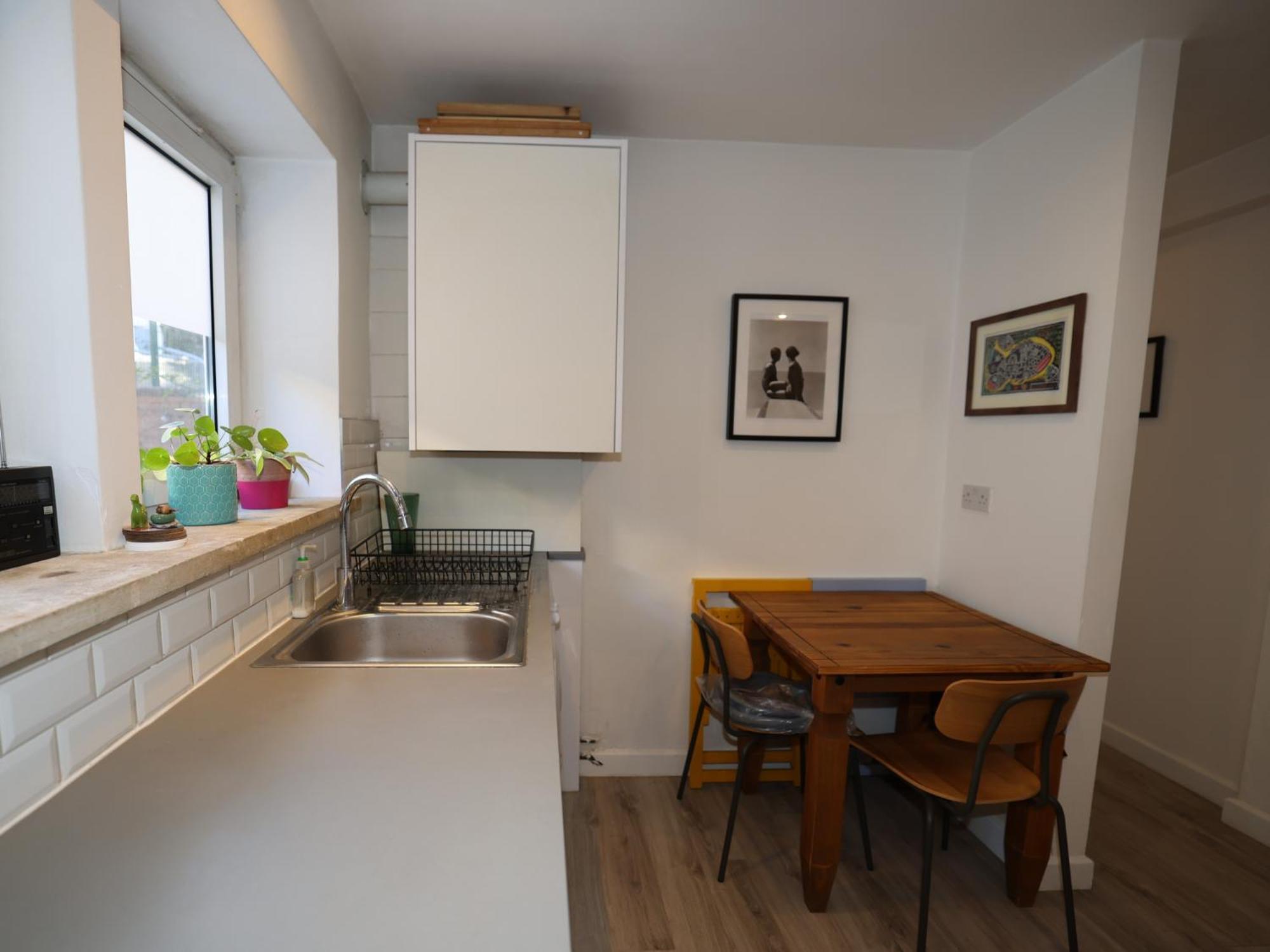 Pass The Keys Charming 2 Bed *
