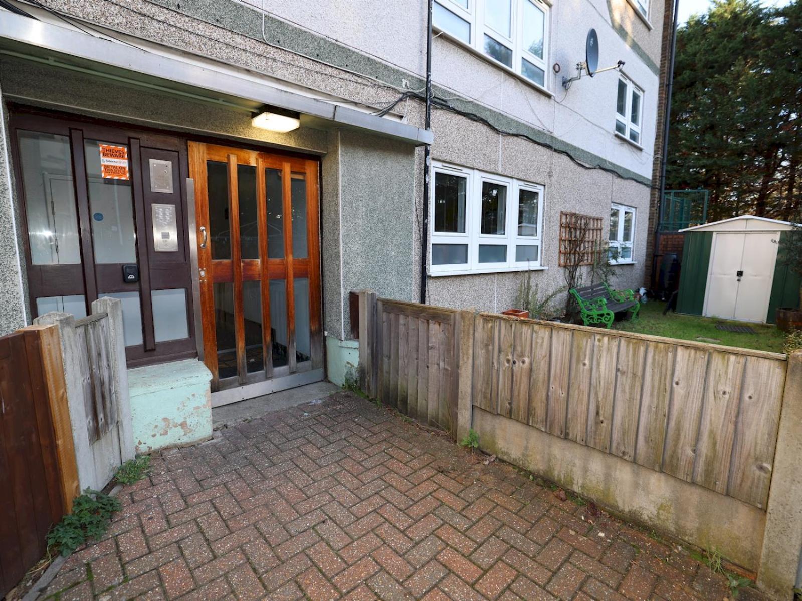 Pass The Keys Charming 2 Bed London
