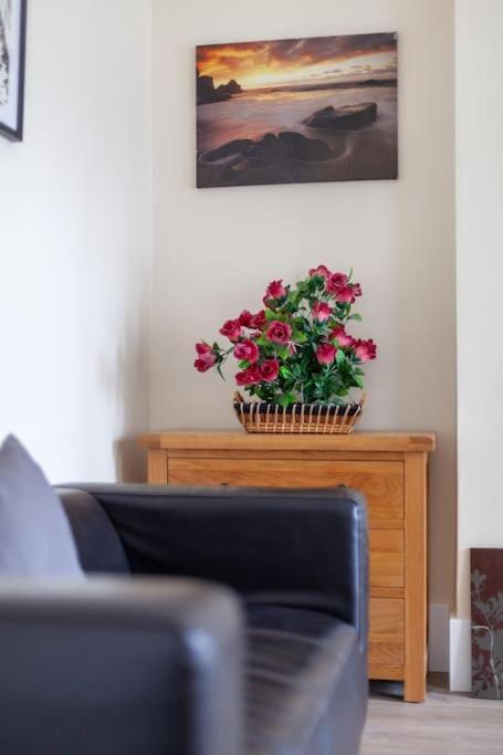 Spacious & 3-bed Flat By Popular Waterloo! Londres