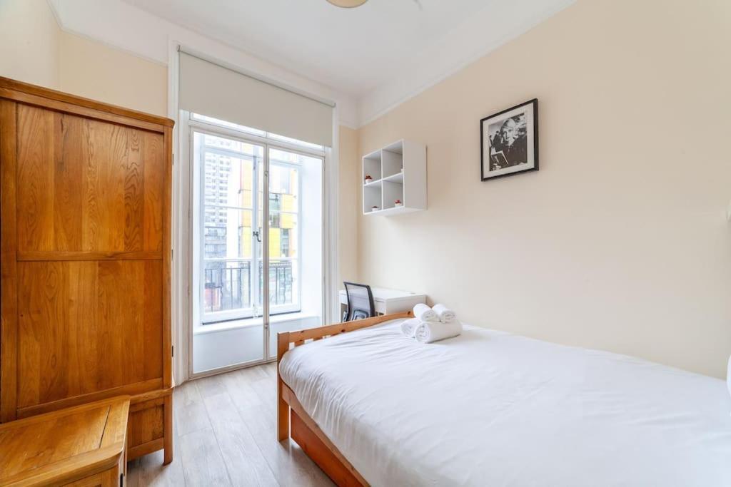 Spacious & 3-bed Flat By Popular Waterloo! Apartamento Londres