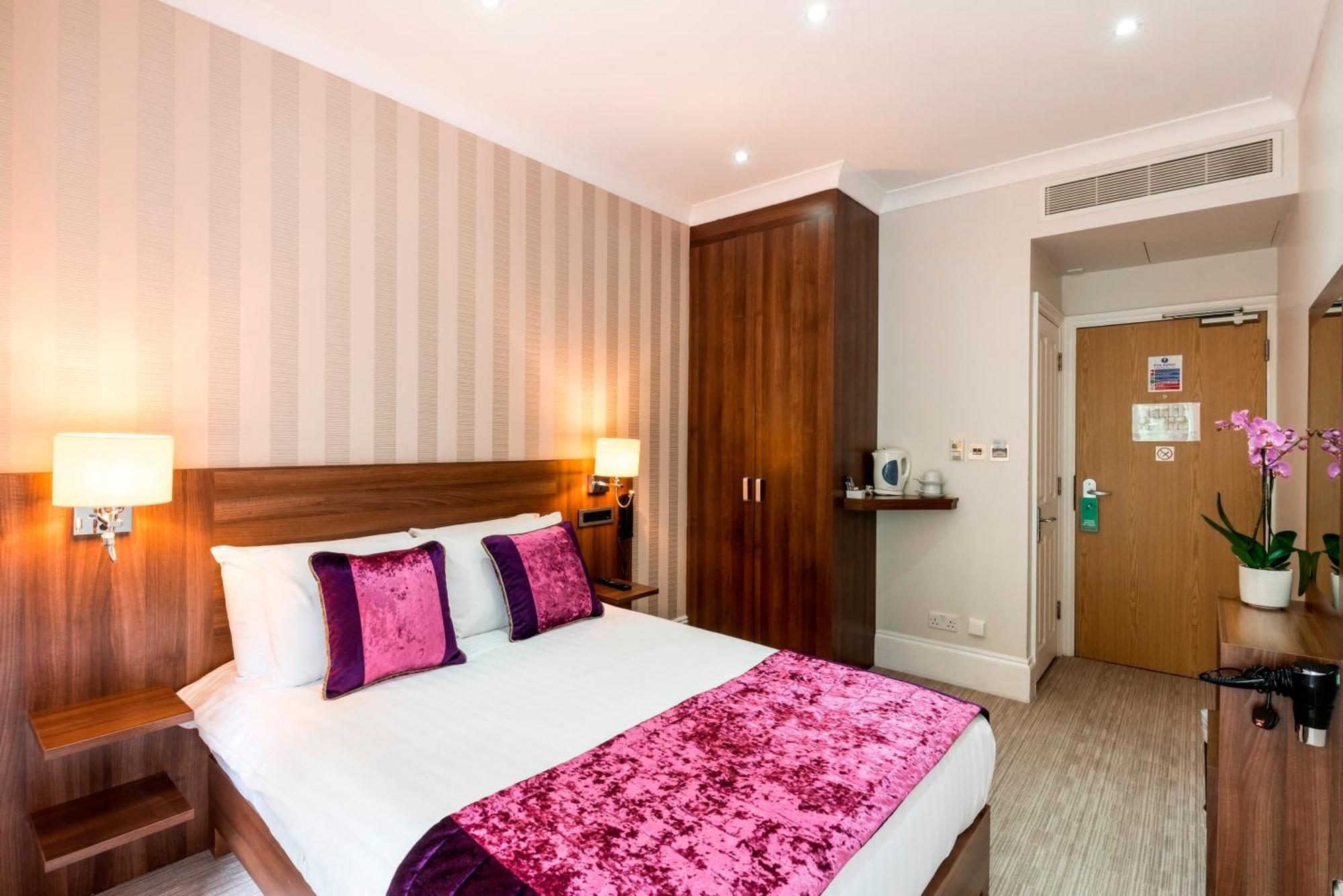 House Hotel 3*