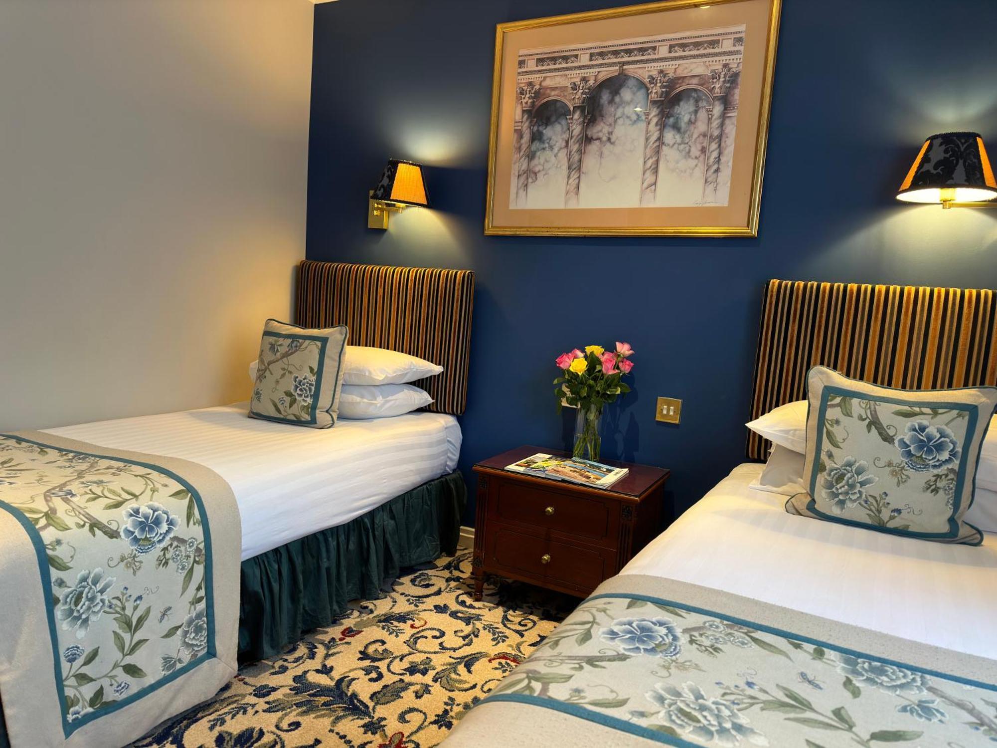 London Lodge Hotel