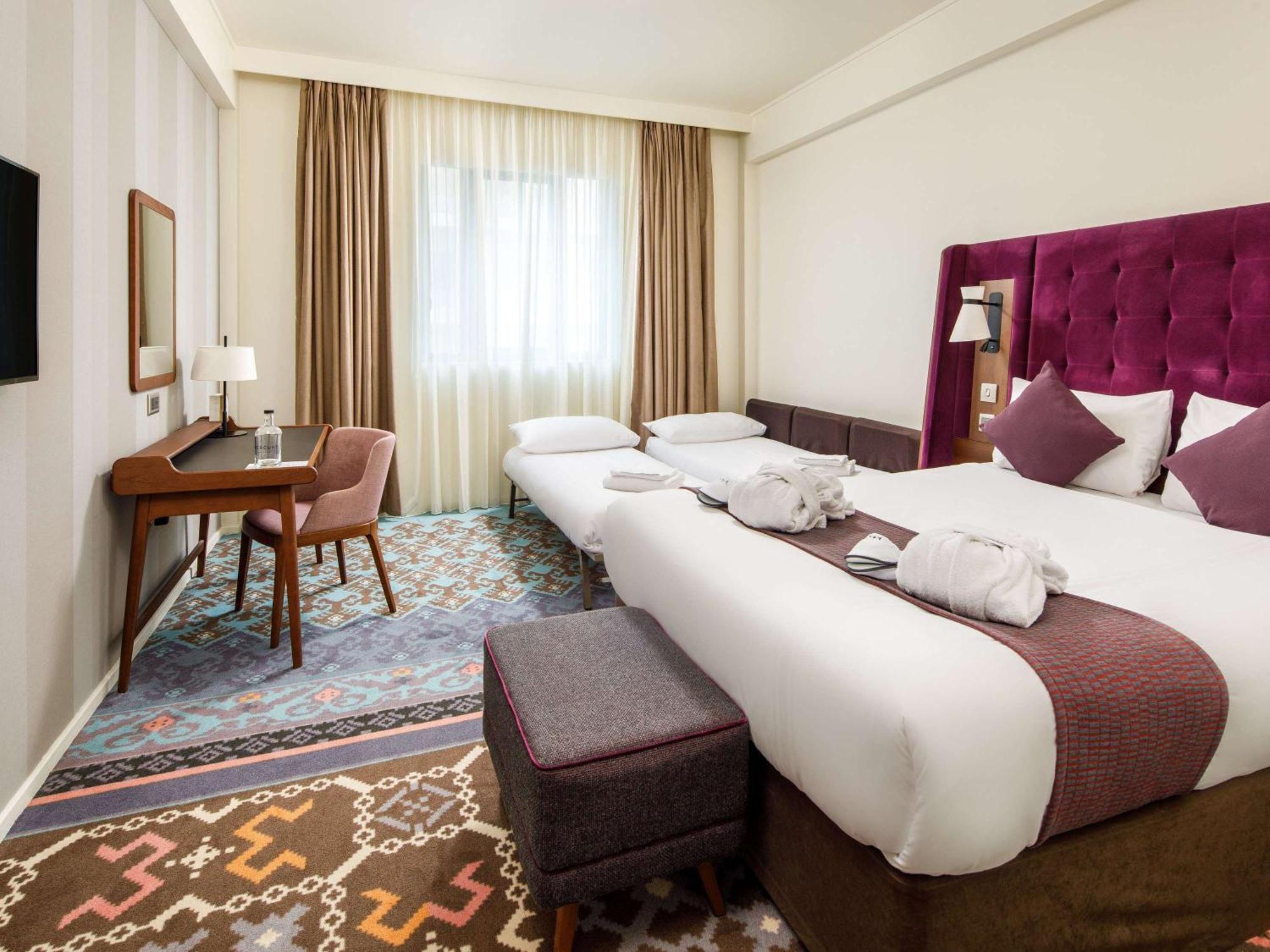Mercure Bridge 4*