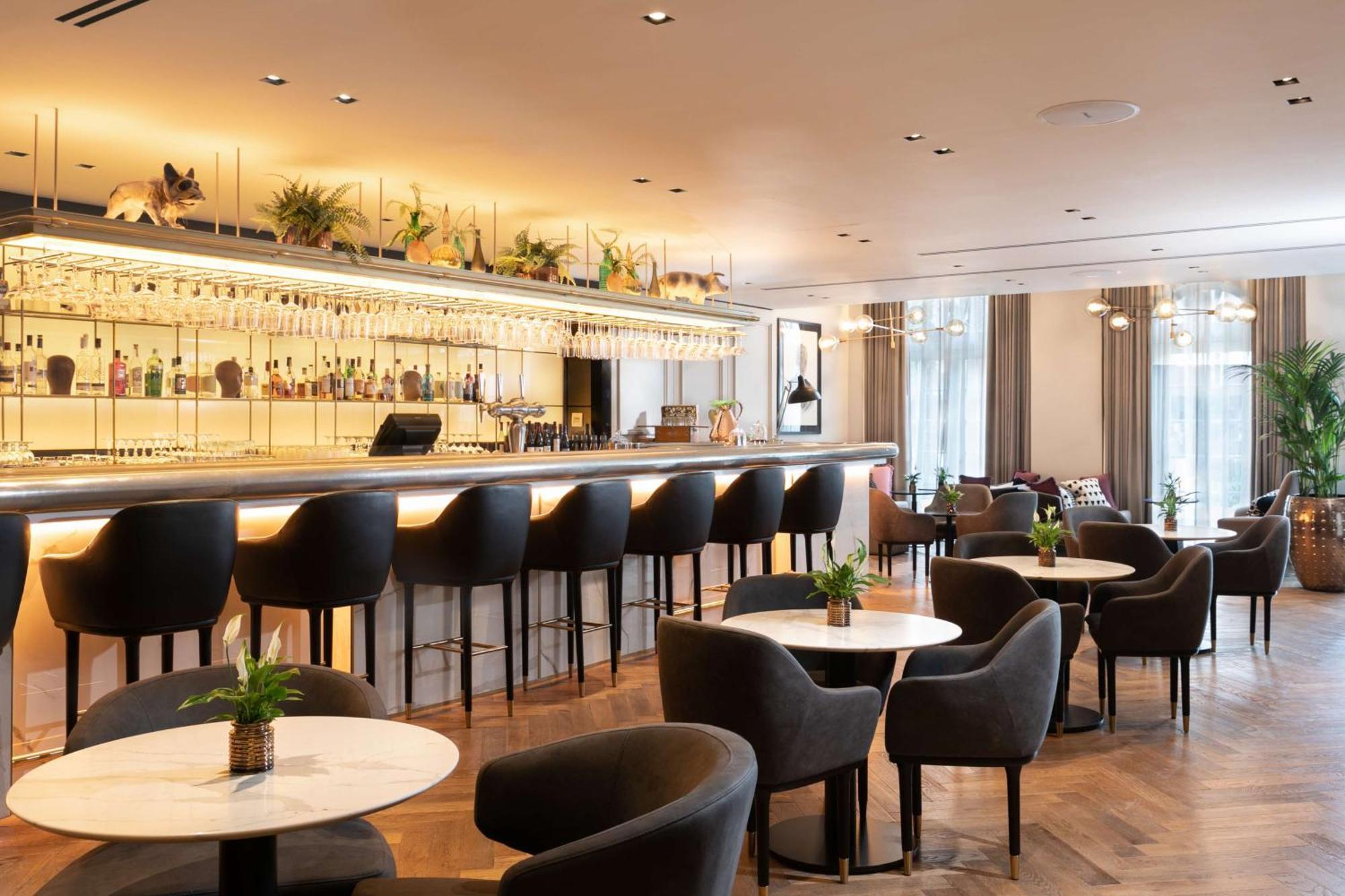 Holmes 4* London