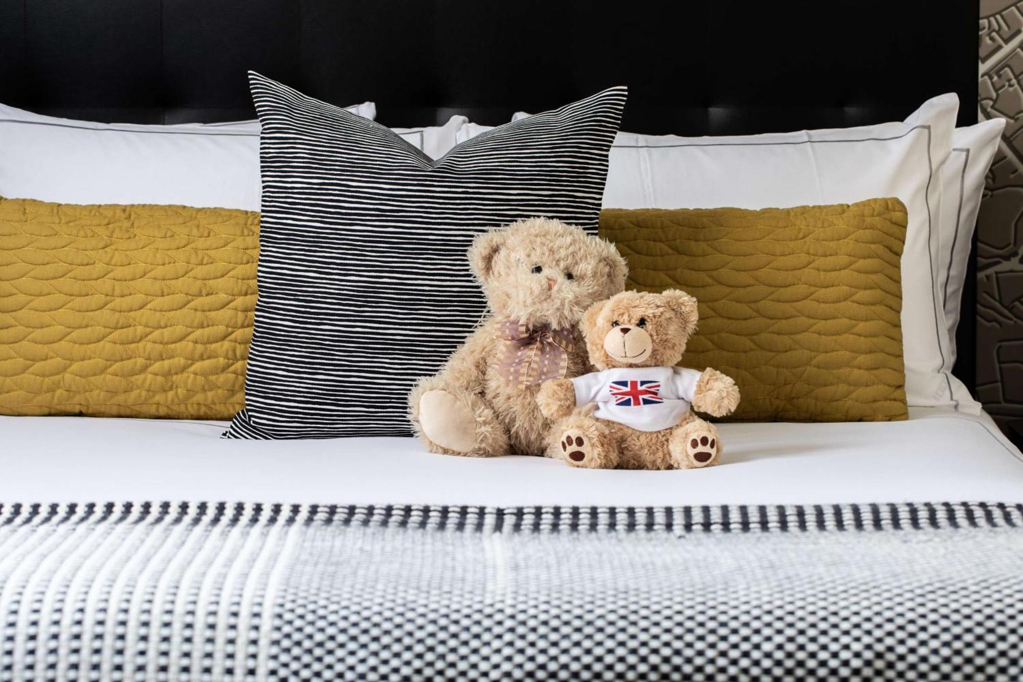 Holmes 4* London