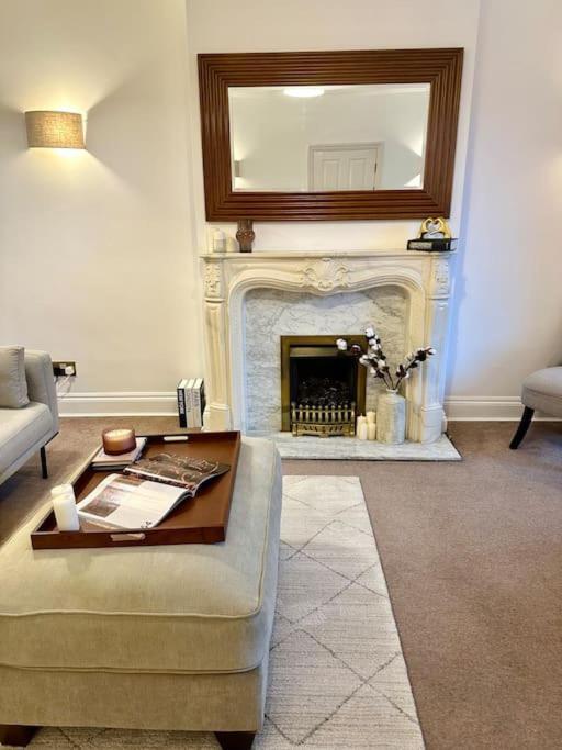 2 Bed Chic Vintage Flat At Bayswater *