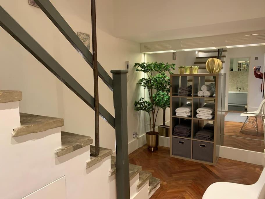 Apartment Hyde Park 3bed With Patio As Seen On Tv House Hunters International London