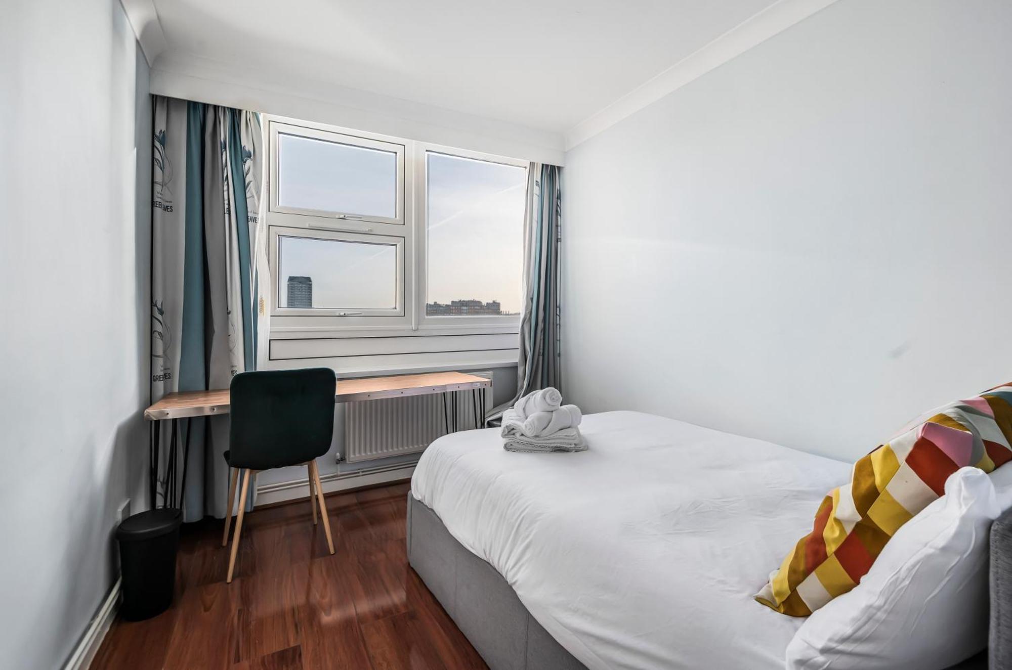 Privatunterkunft Two Stunning Bedrooms & Private Balcony & River View
