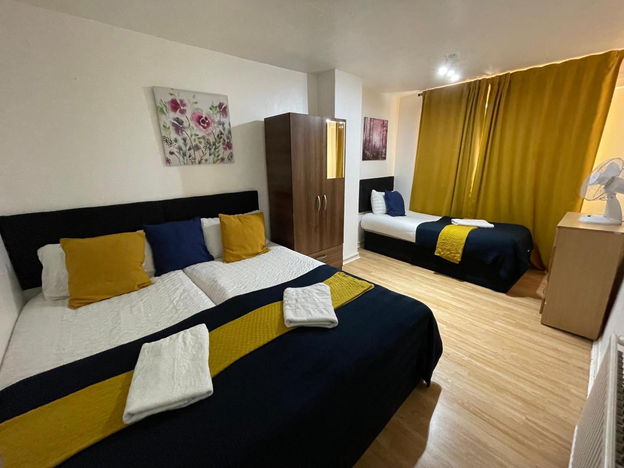 Stratford 3 Bedrooms House, Separate Reception, Close To Abba, Westfield, Olympic Stadium * London