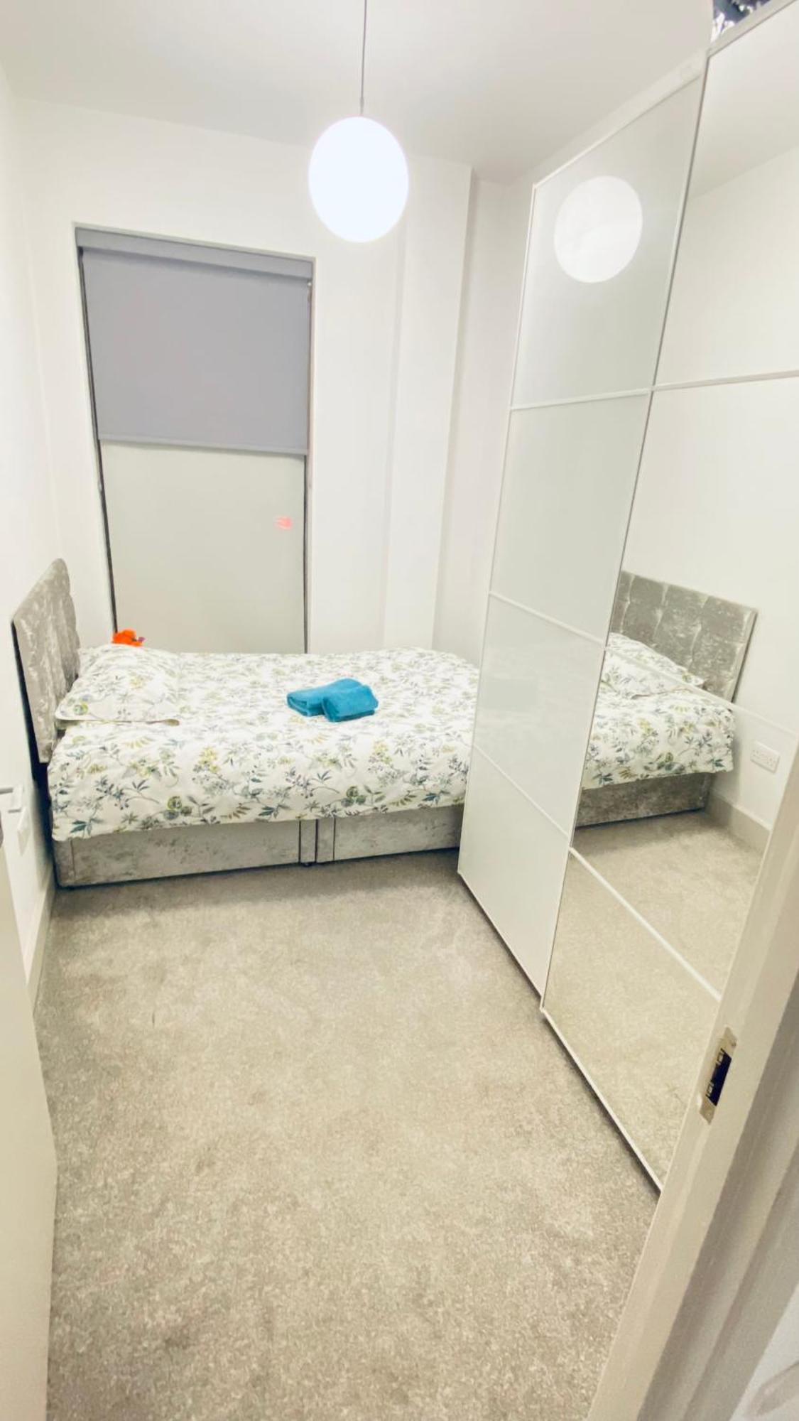 Shadwell - Walking Distance To Tower Bridge, Two Stations In Close Proximity Hospedagem domiciliar