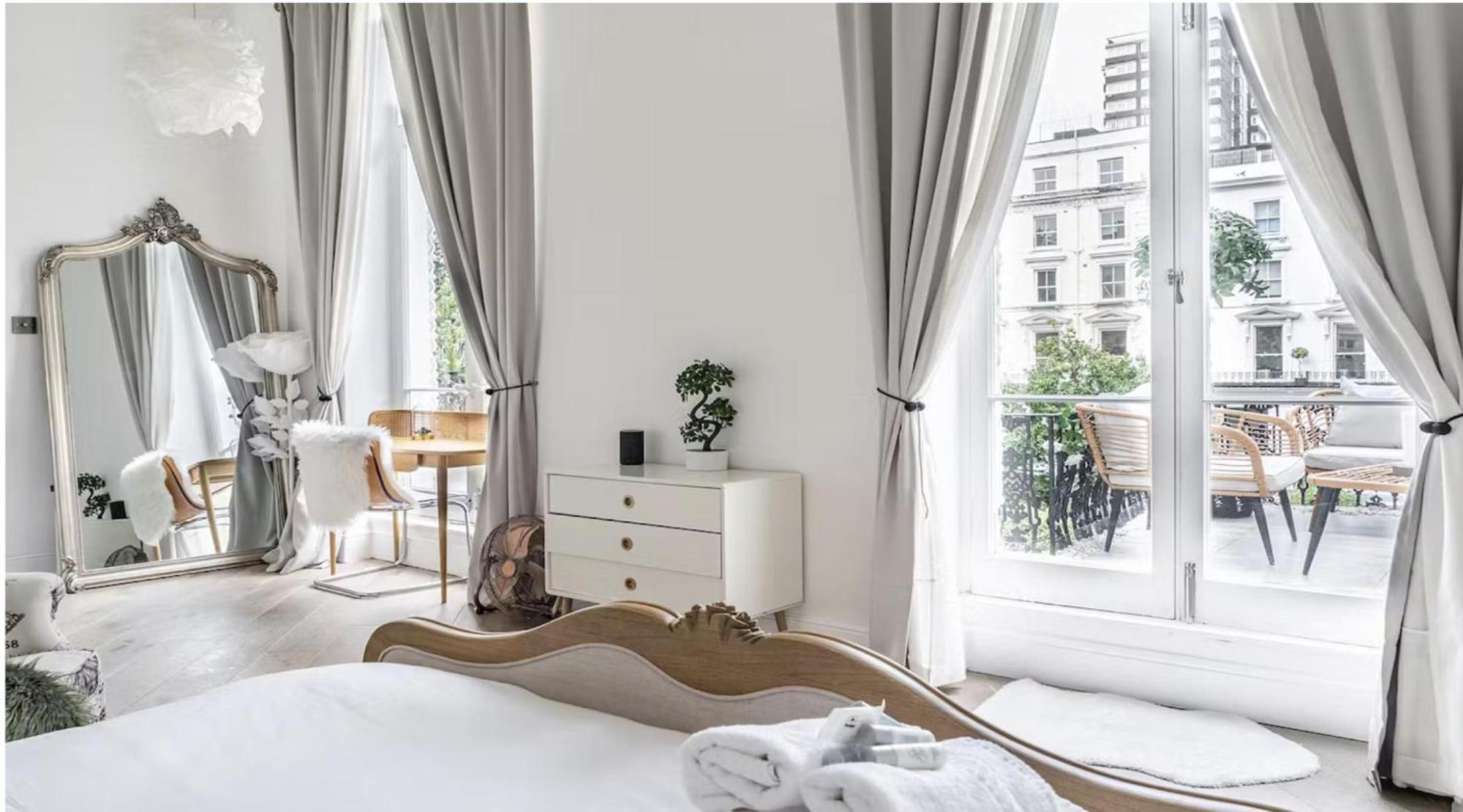 Apartment 2-4 Bedroom 2 Roof Terraces Prime Notting Hill *