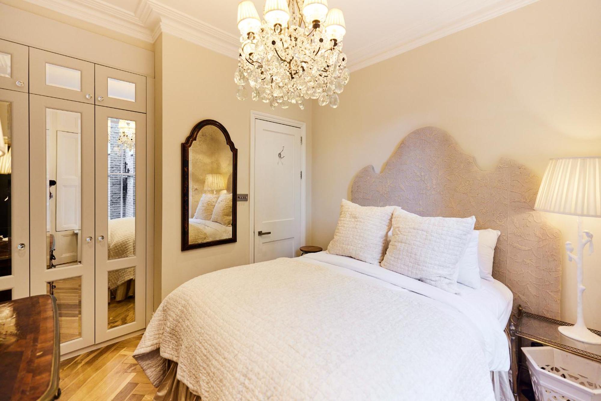 The Designers Kensington - Stylish 1bdr Flat *