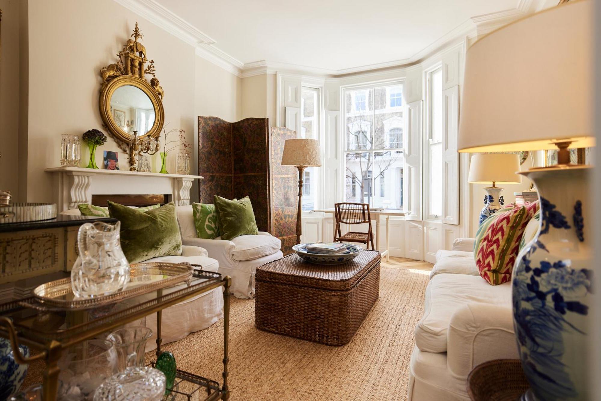 The Designers Kensington - Stylish 1bdr Flat