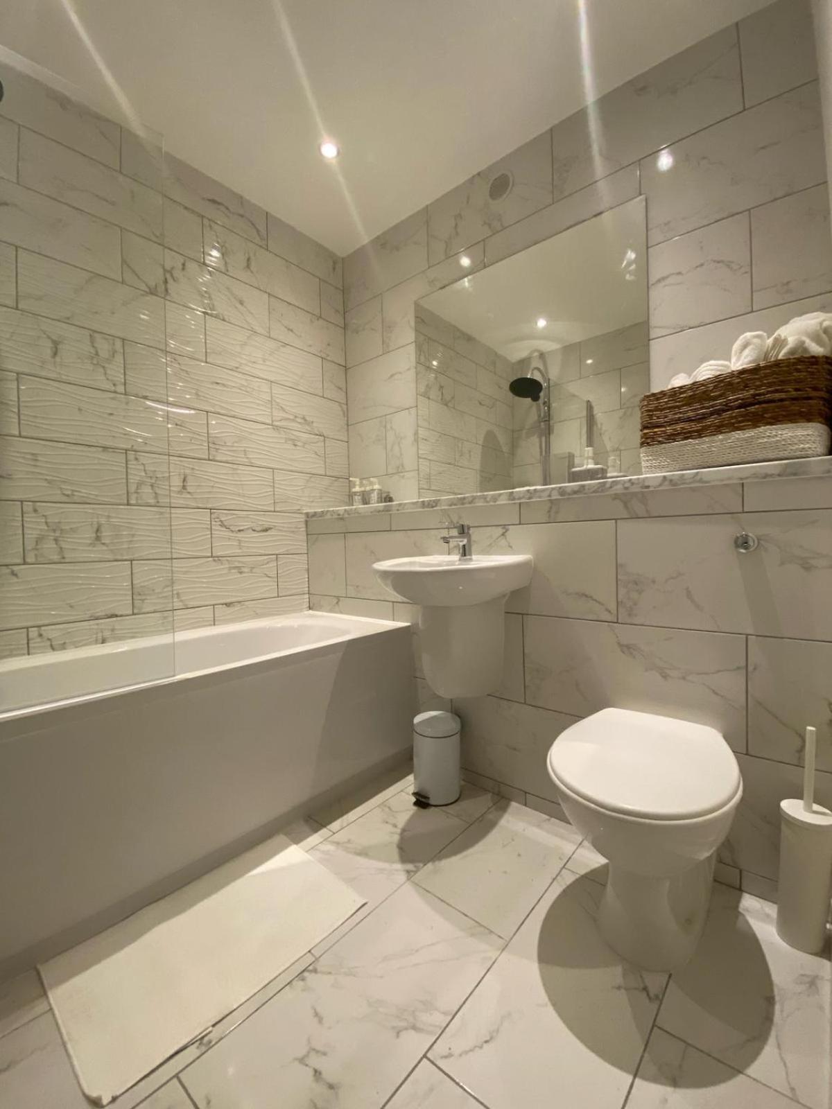 Apartment Modern Apartment-greenwich/woolwich London