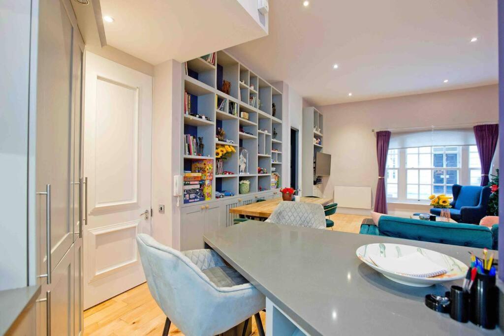 Holiday home 3 Bedroom Modern Townhouse