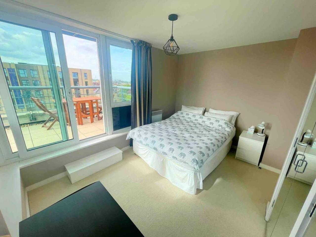 Apartment Captivating 1-bed In *