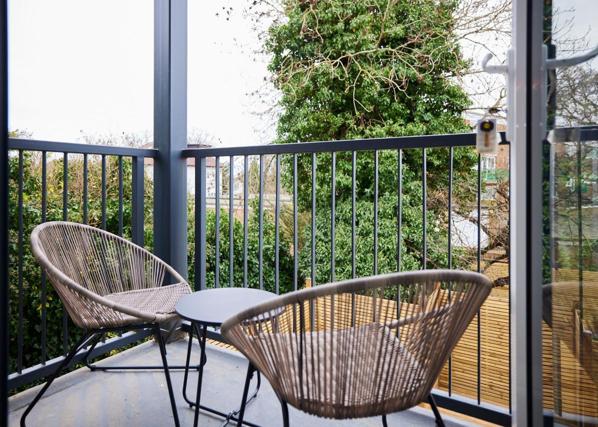 The Wembley Park Gem - Lovely 2bdr Flat With Balcony London