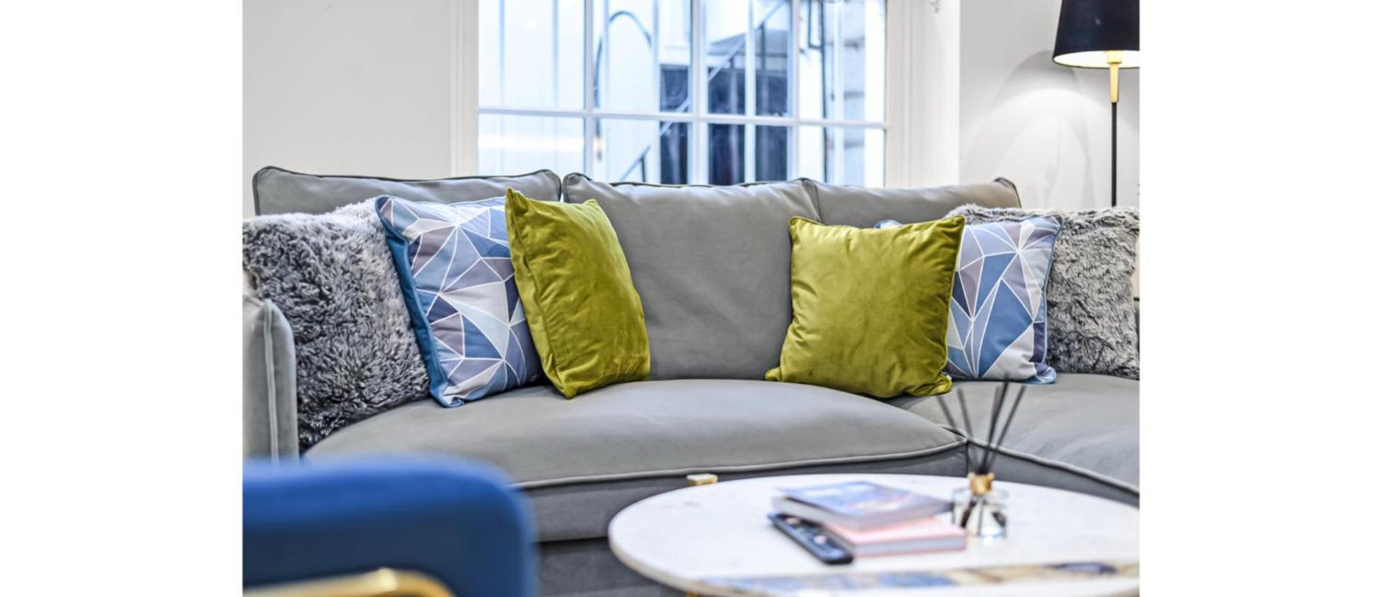 Calling: 2br Flat With Chic Flair * London