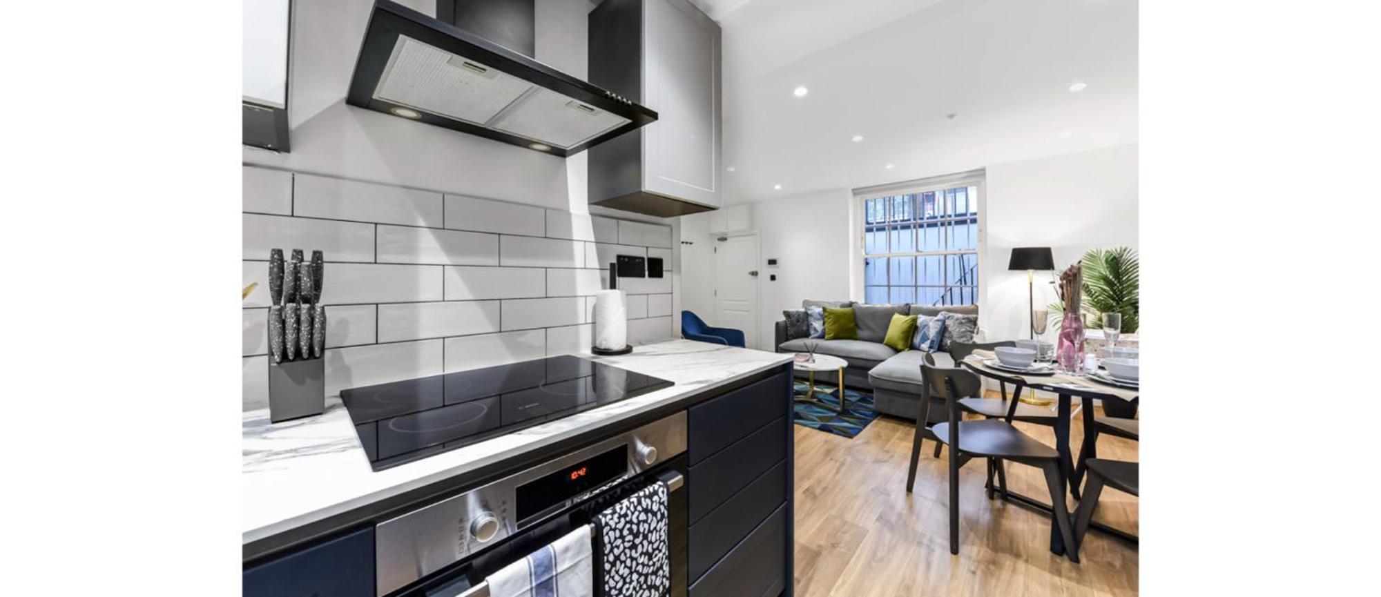 Calling: 2br Flat With Chic Flair Apartment London