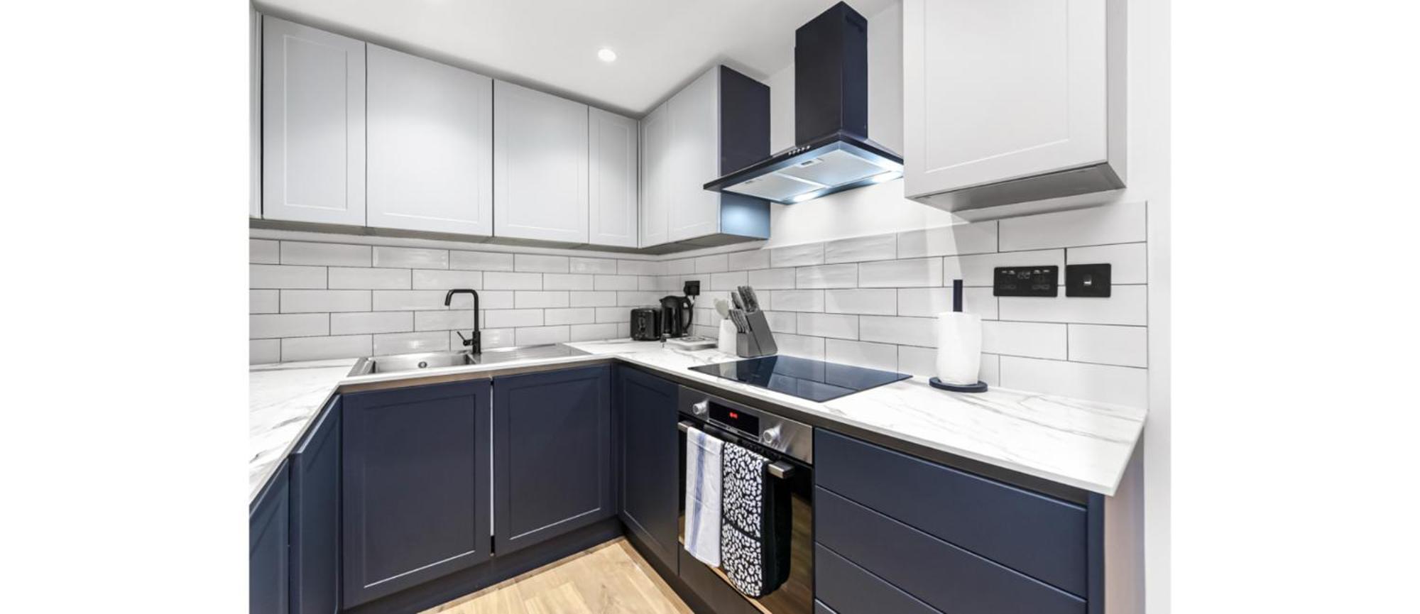 Apartment Calling: 2br Flat With Chic Flair London