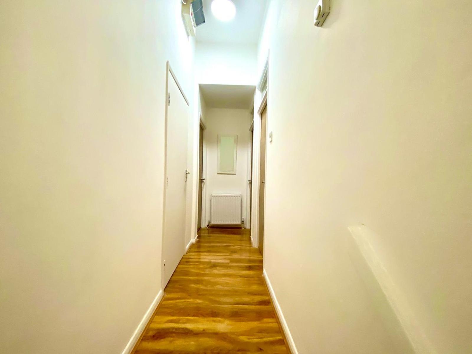 Apartment Beautiful Two Bedroom With Free Car Park In