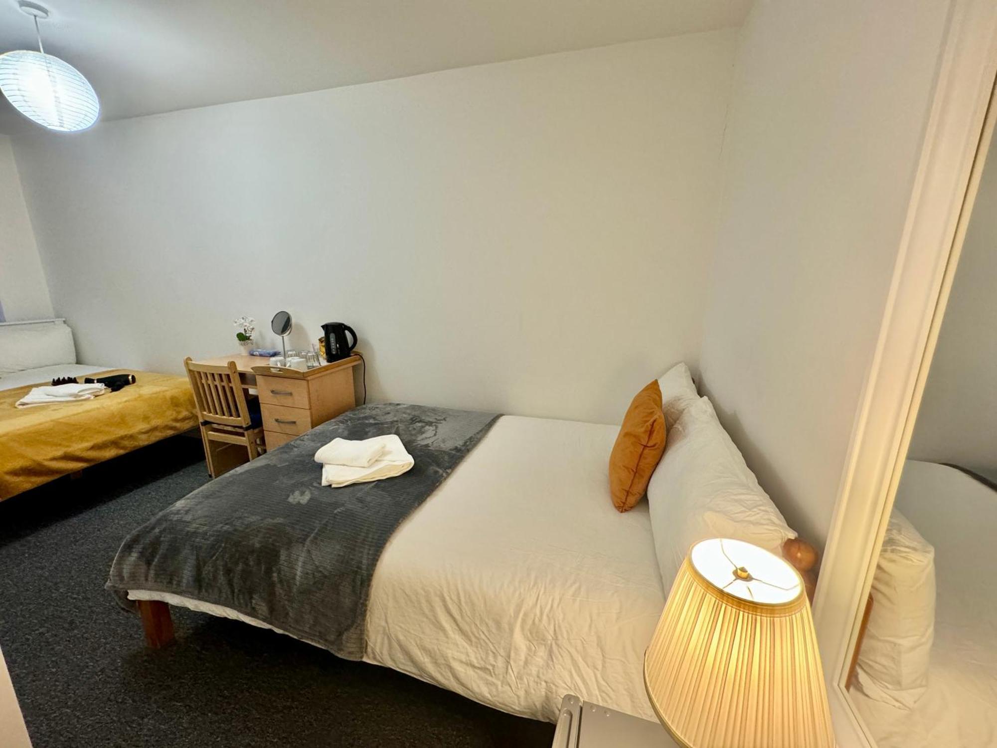 Cosmopolitan Comfort Private Bedrooms In Euston 106 Hospedagem domiciliar Londres