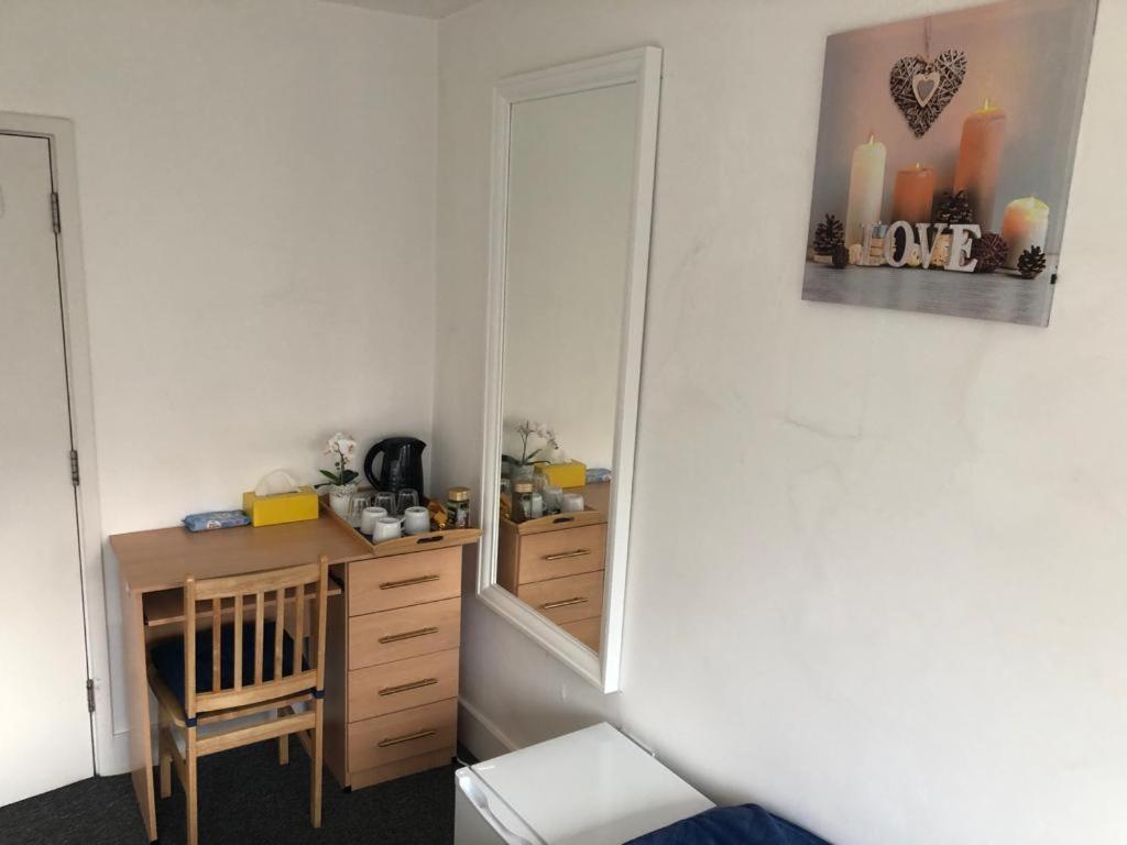 Cosmopolitan Comfort Private Bedrooms In Euston 106 Hospedagem domiciliar Londres