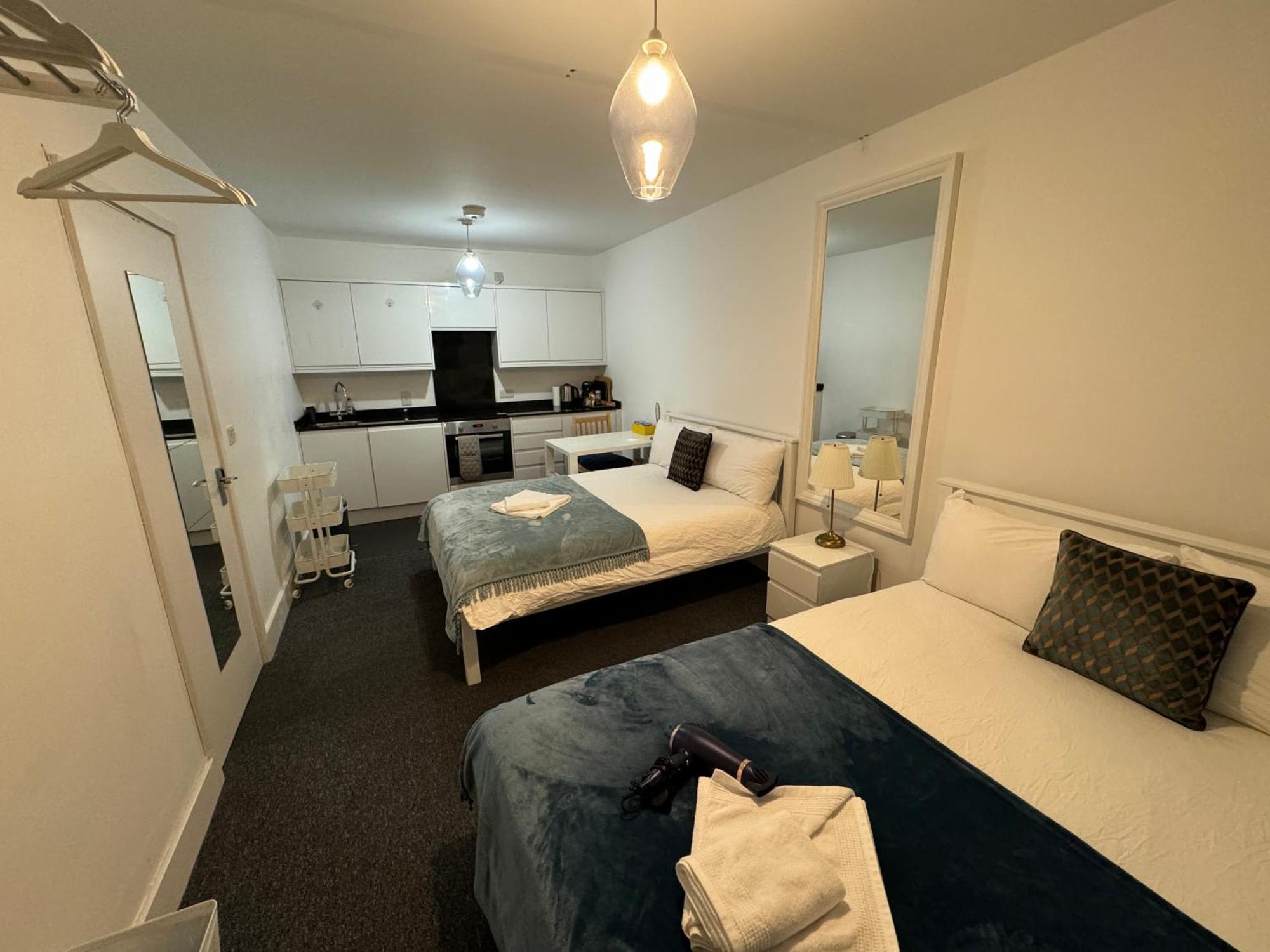 Hospedagem domiciliar Cosmopolitan Comfort Private Bedrooms In Euston 106 *