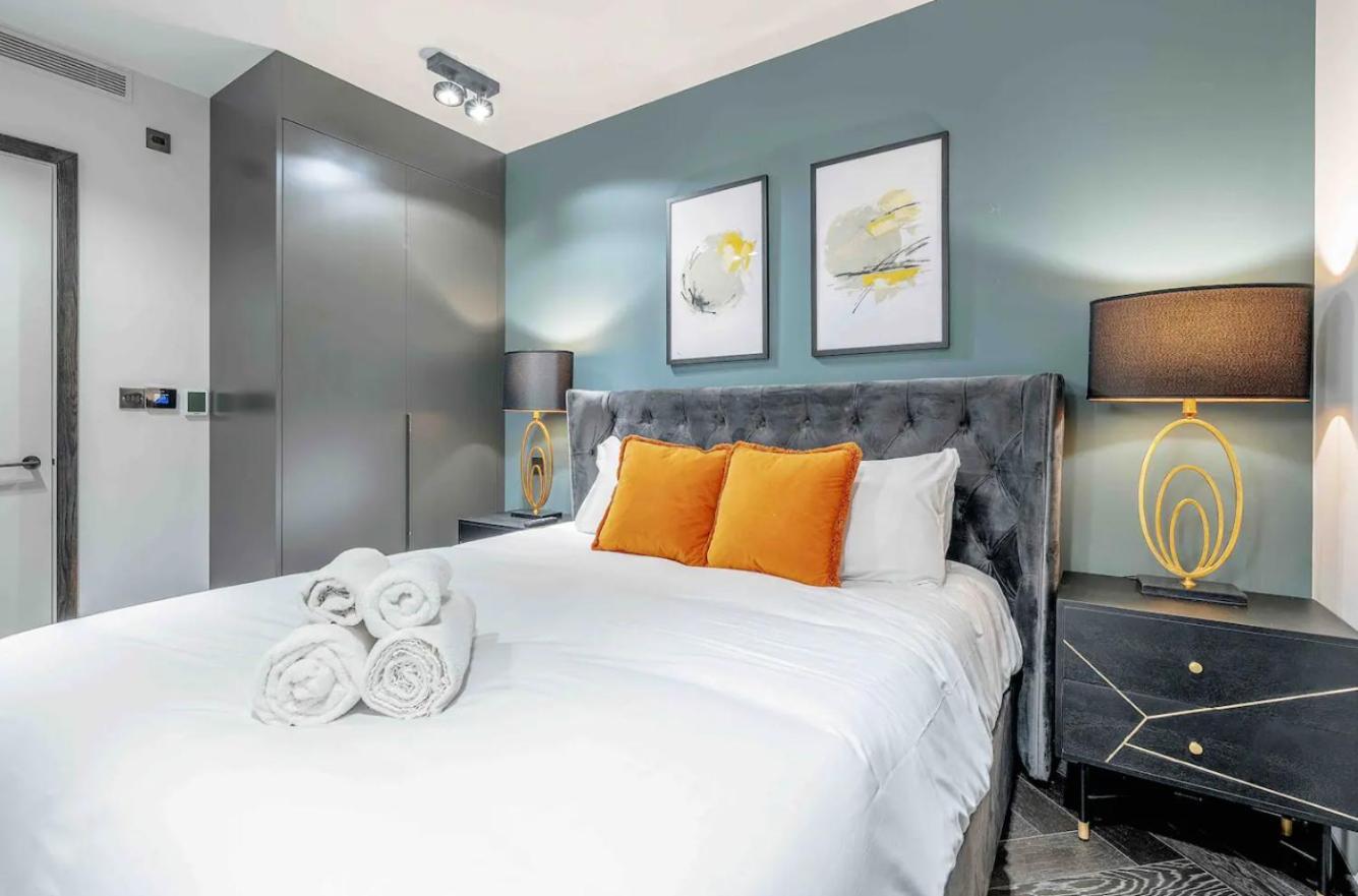 Newly Redecorated Soho Flat Apartment London